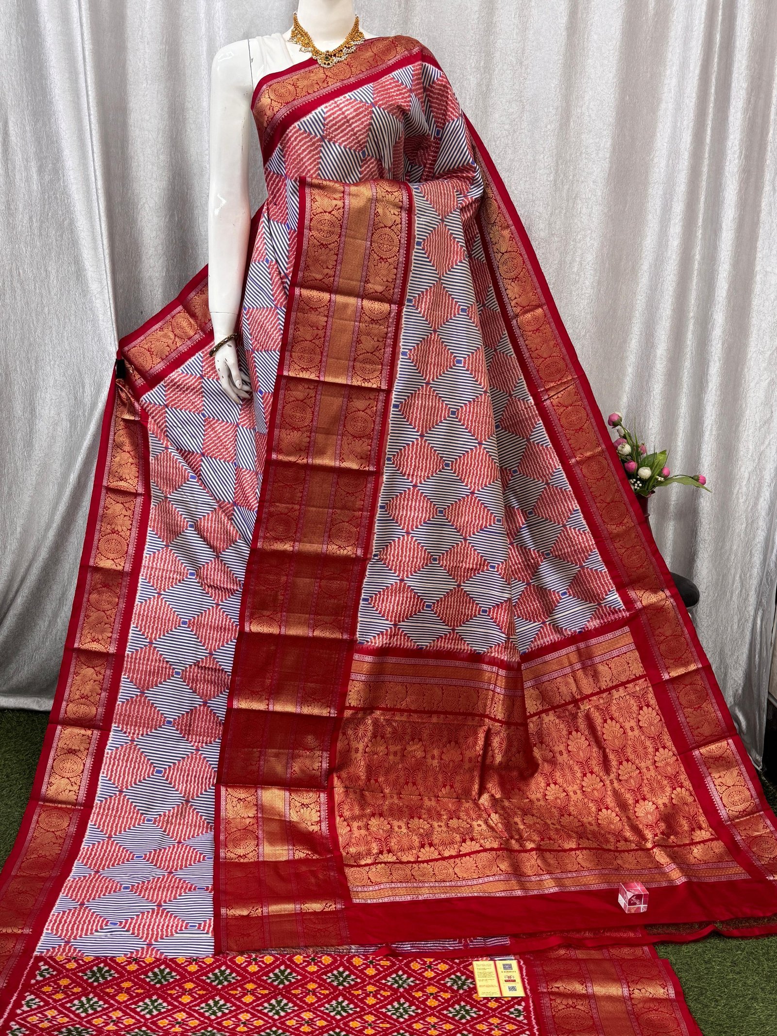 Kanchi Border Ikat - PASKN08-KBRPIFSDC-04