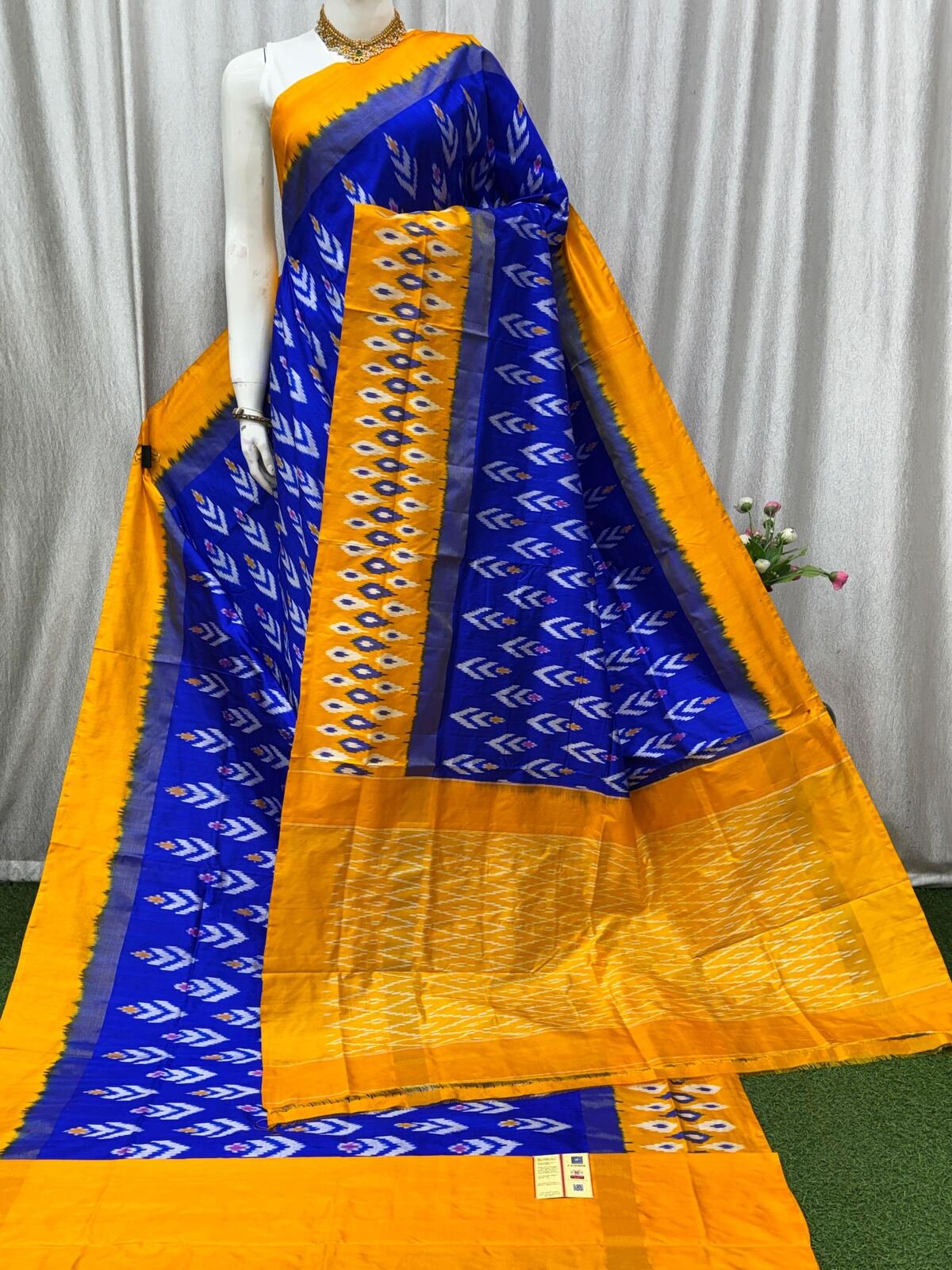 Lightweight Ikat Silk - PASKL30-LSWBCTDCD-32