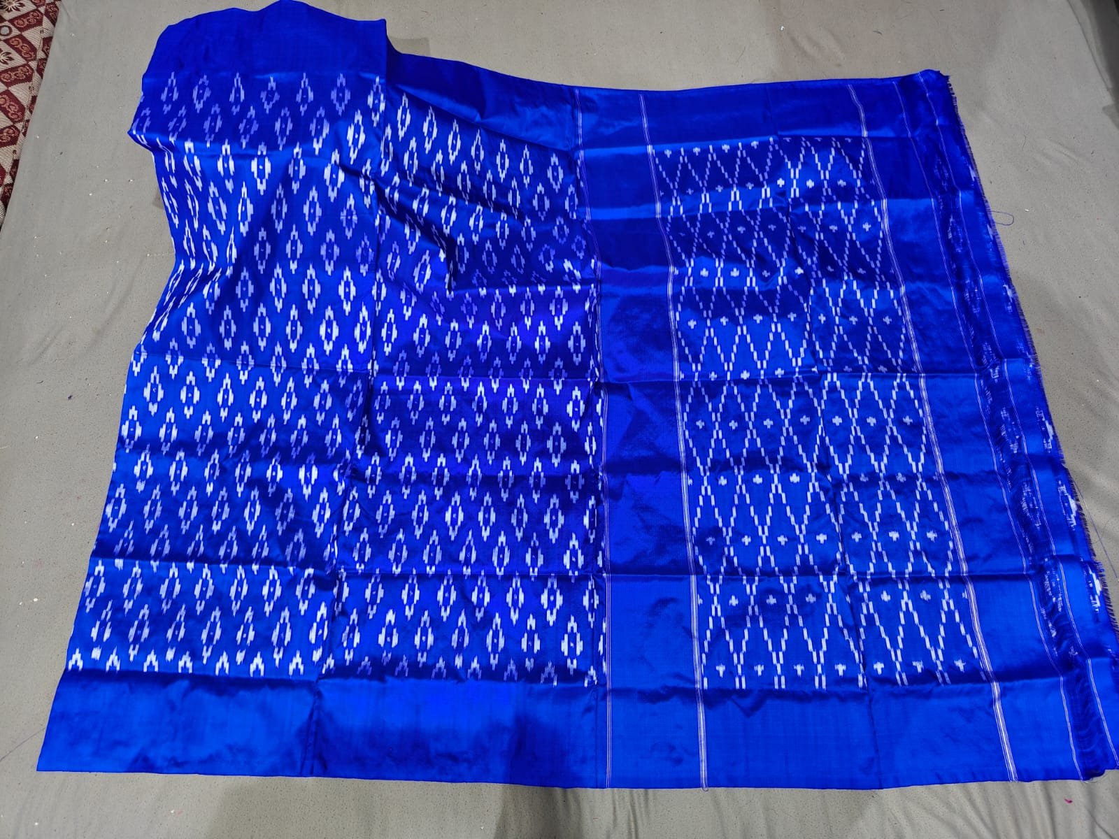 Lightweight Ikat Silk - PGMRL25-LSNBCSNDC-08