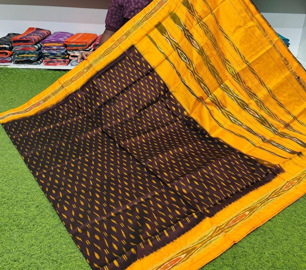 Lightweight Ikat Silk - PSRGG18-LSNBCSSDC-08