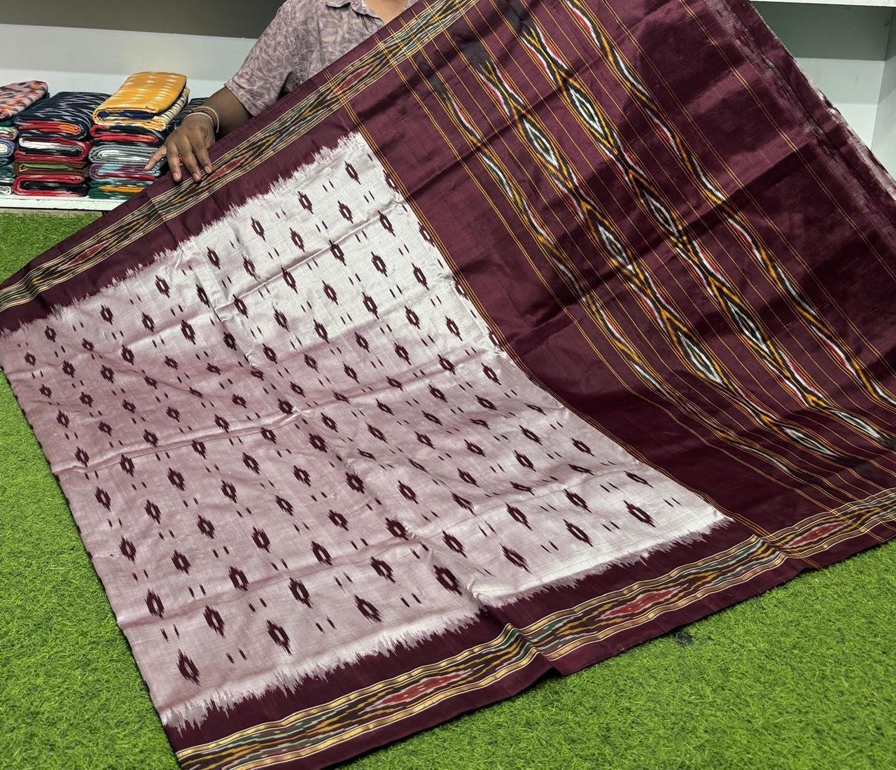 Lightweight Ikat Silk - PSRGG18-LSNBCSSDC-09