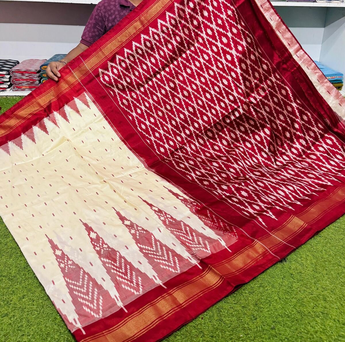 Lightweight Ikat Silk - PSRGG19-LSWBCTDCC-09