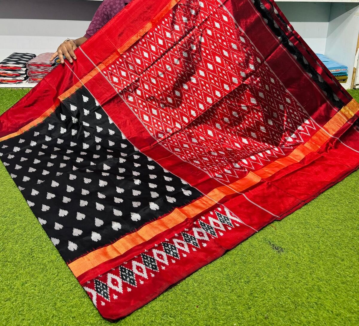 Lightweight Ikat Silk - PSRGG19-LSWBCTDCC-18