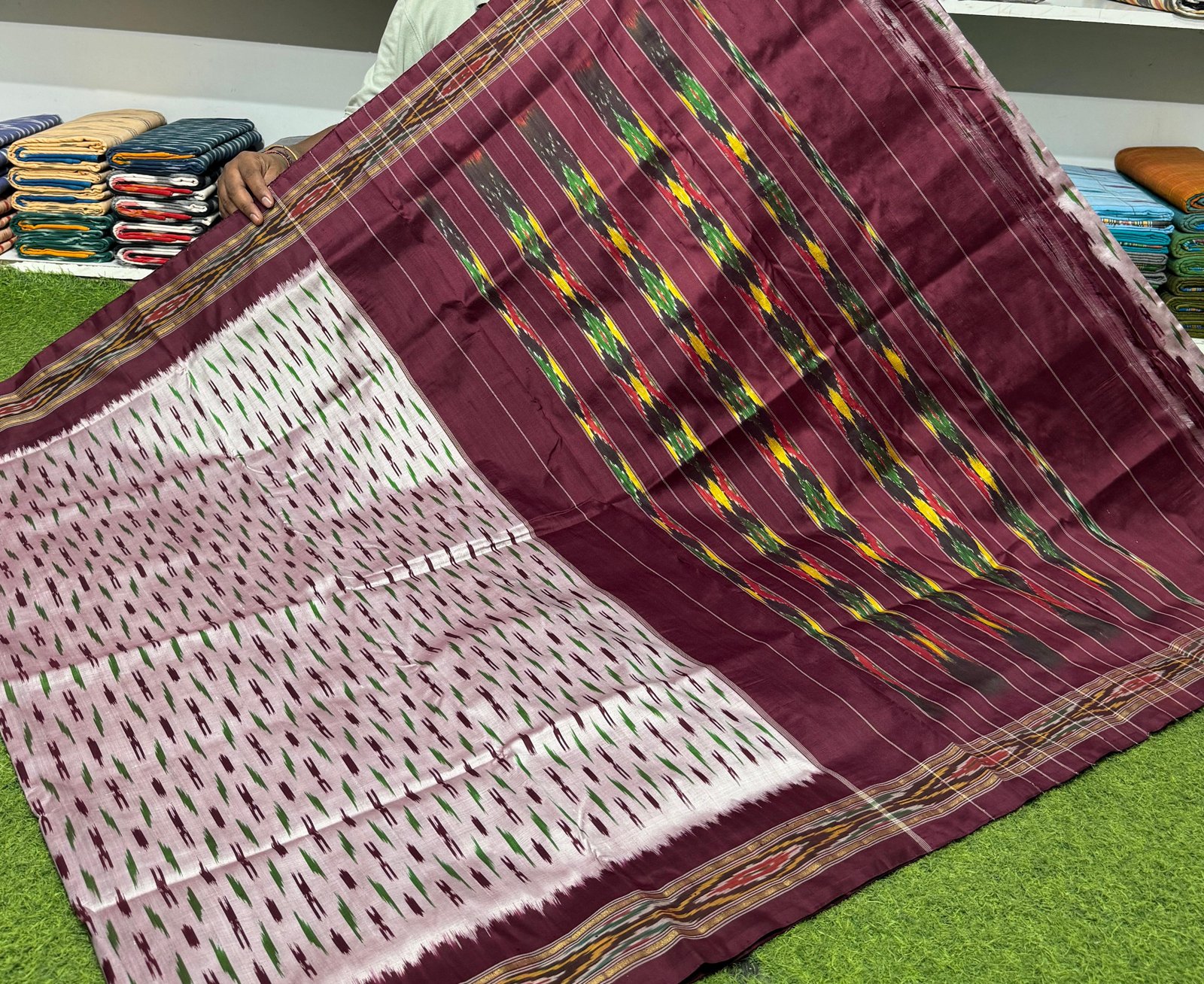 Lightweight Ikat Silk - PSRGL17-LSNBCSSDC-05