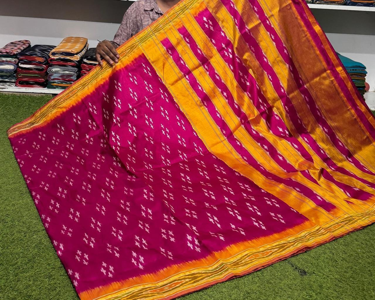 Lightweight Ikat Silk - PSRGL19-LSNBCSSDC-02