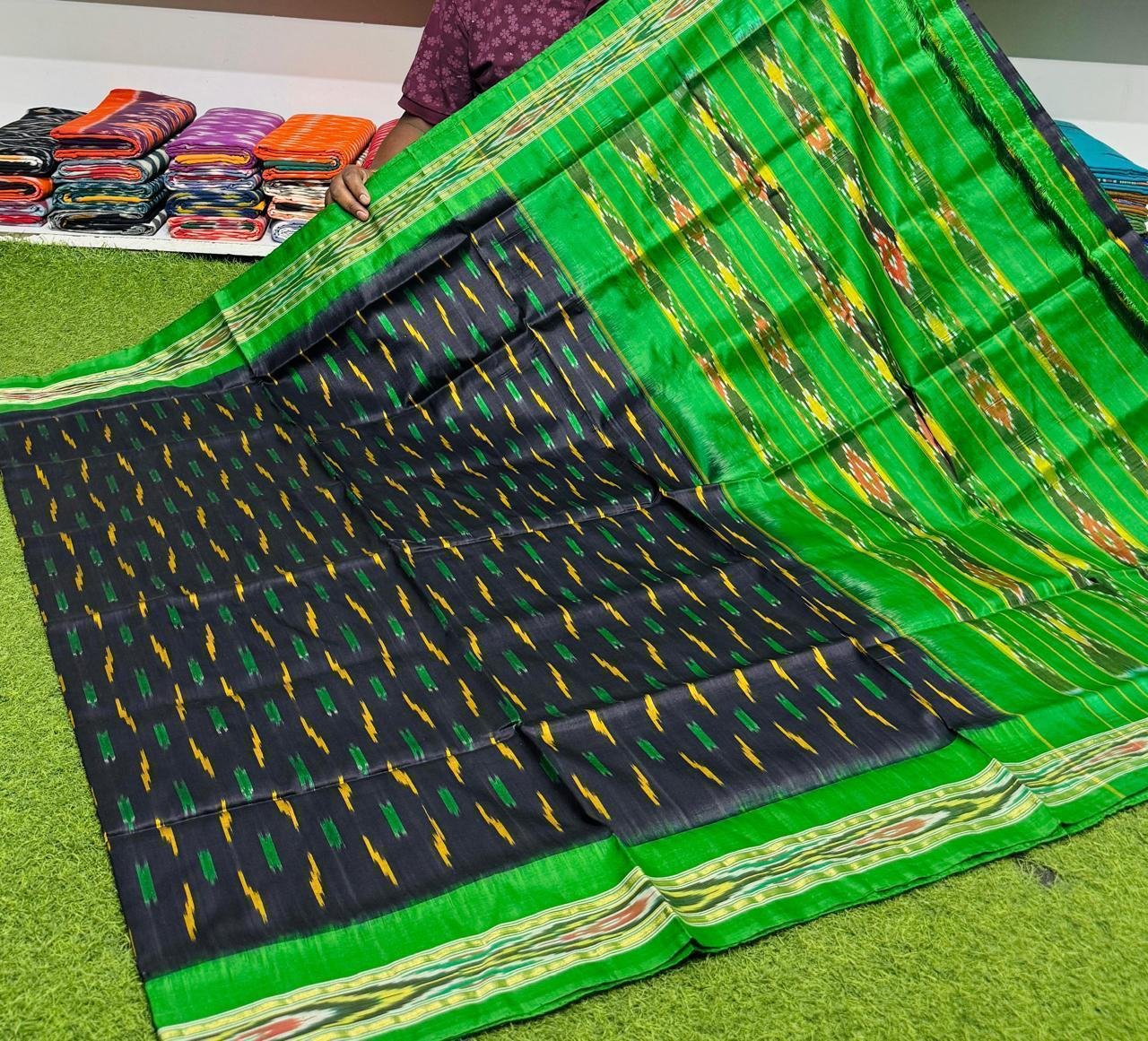 Lightweight Ikat Silk - PSRGL19-LSNBCSSDC-13