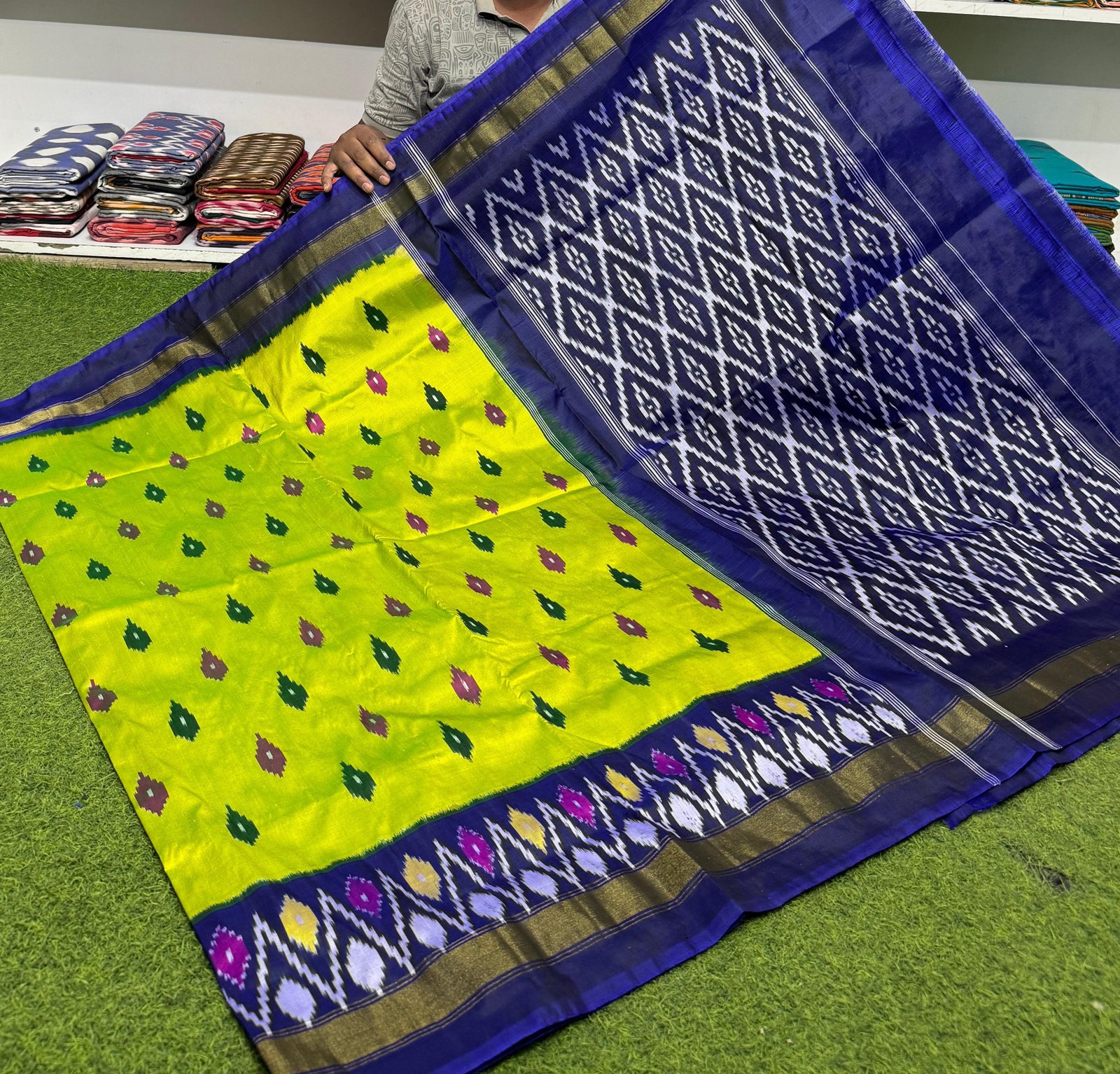 Lightweight Ikat Silk - PSRGN18-LSWBDTDDC-06