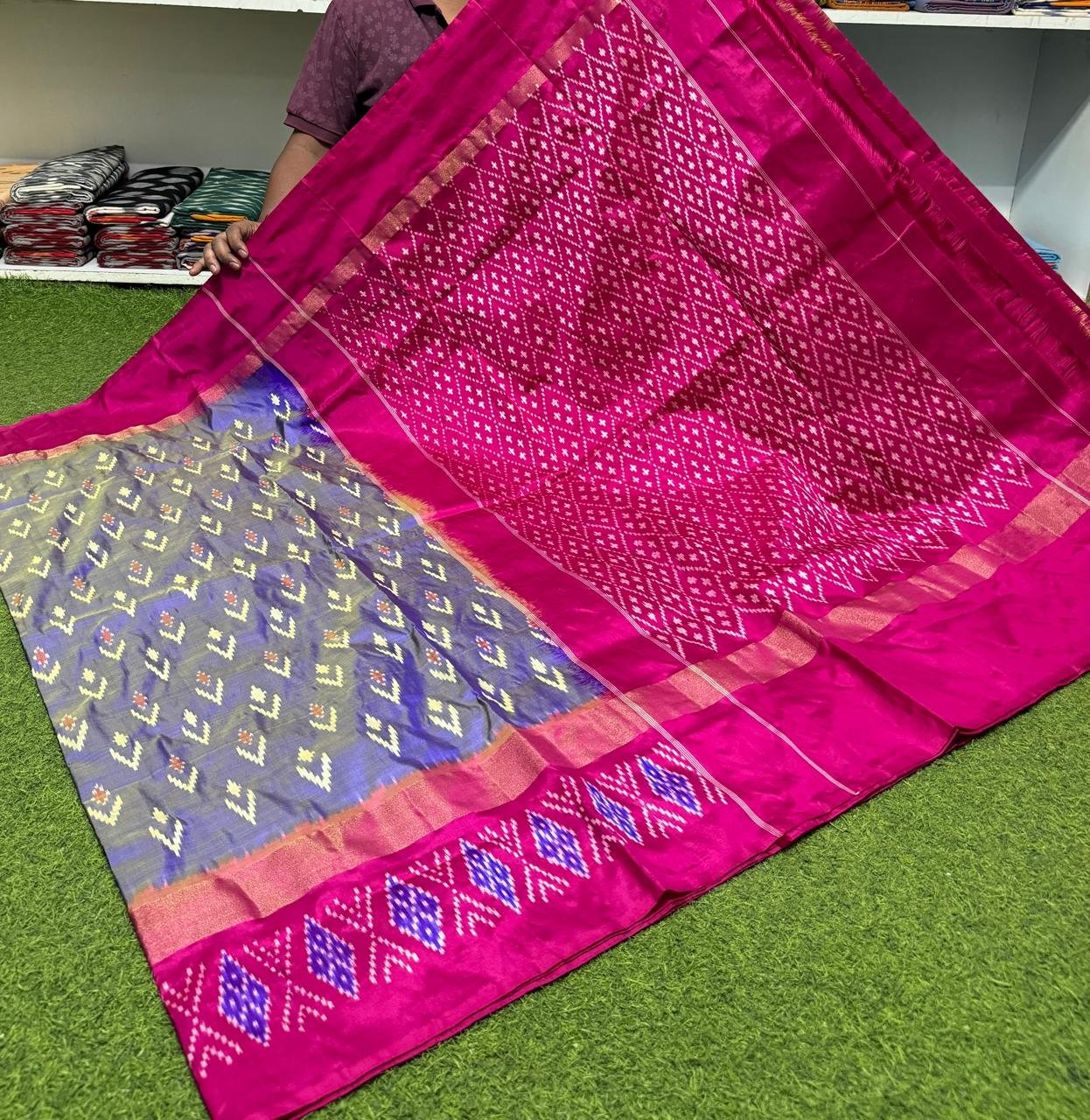 Lightweight Ikat Silk - PSRGO01-LSWBDTZCD-04