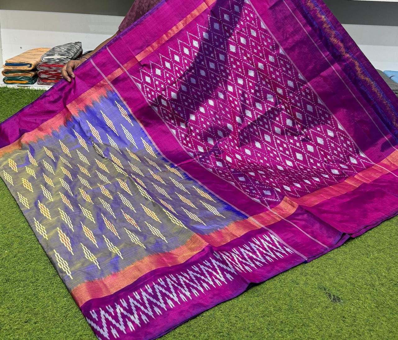Lightweight Ikat Silk - PSRGO01-LSWBDTZCD-16