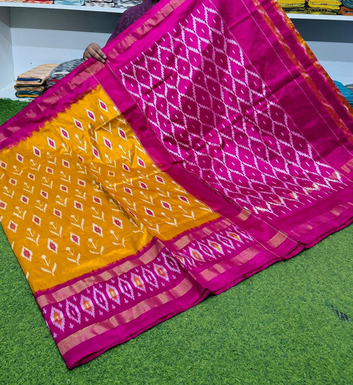 Lightweight Ikat Silk - PSRGO01-LSWBDTZCD-18