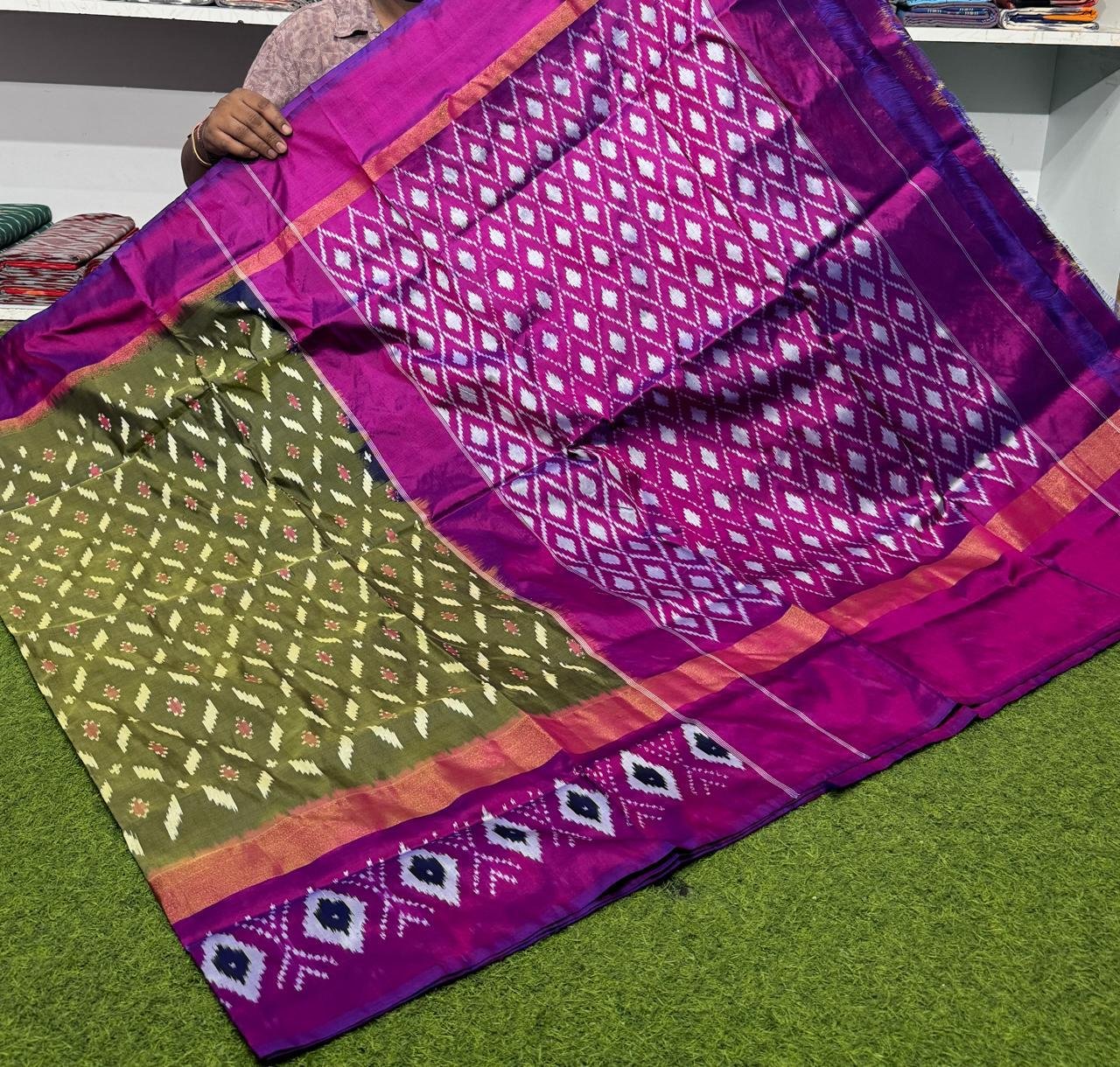 Lightweight Ikat Silk - PSRGO01-LSWBDTZCD-48
