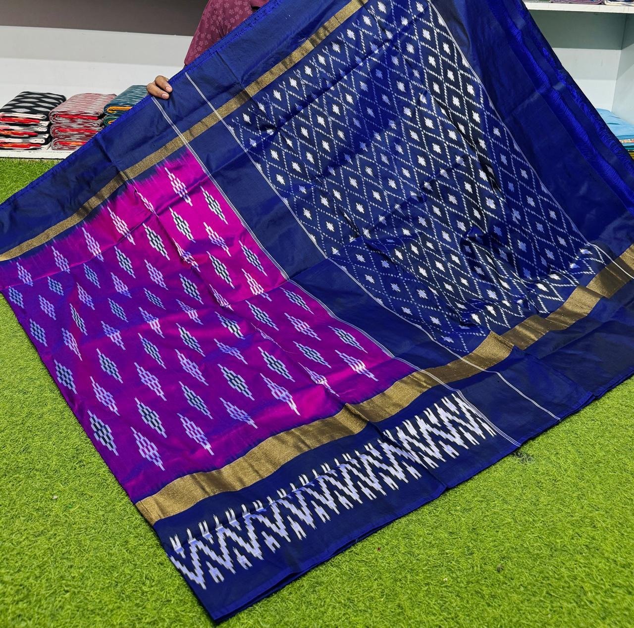 Lightweight Ikat Silk - PSRGO01-LSWBDTZCD-65