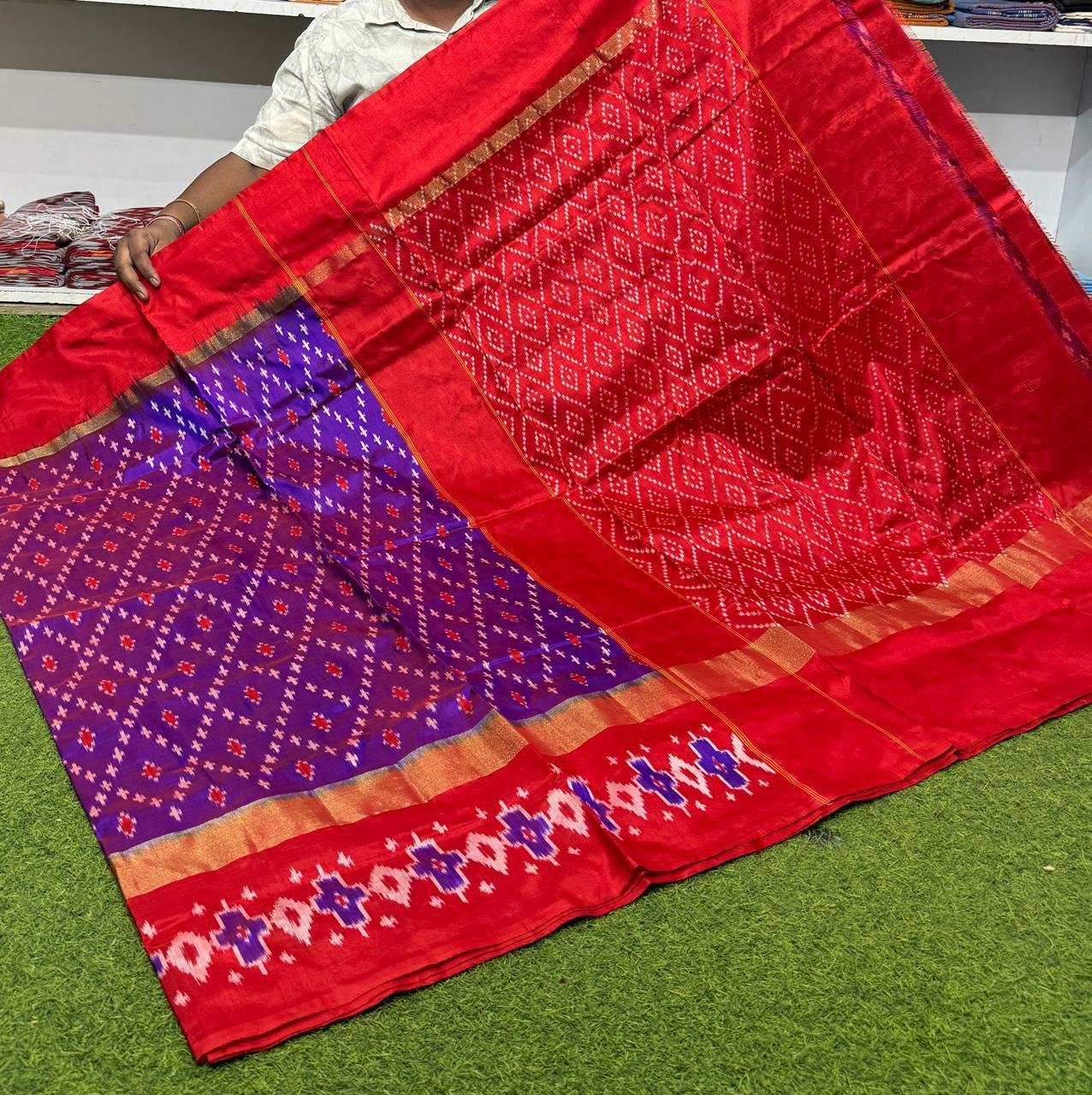 Lightweight Ikat Silk - PSRGO26-LSWBDTFDD-10