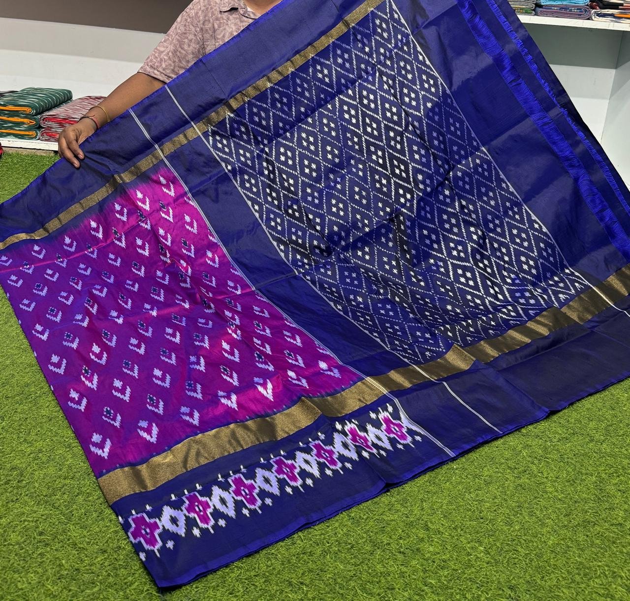 Lightweight Ikat Silk - PSRGS16-LSWBCTZDD-14