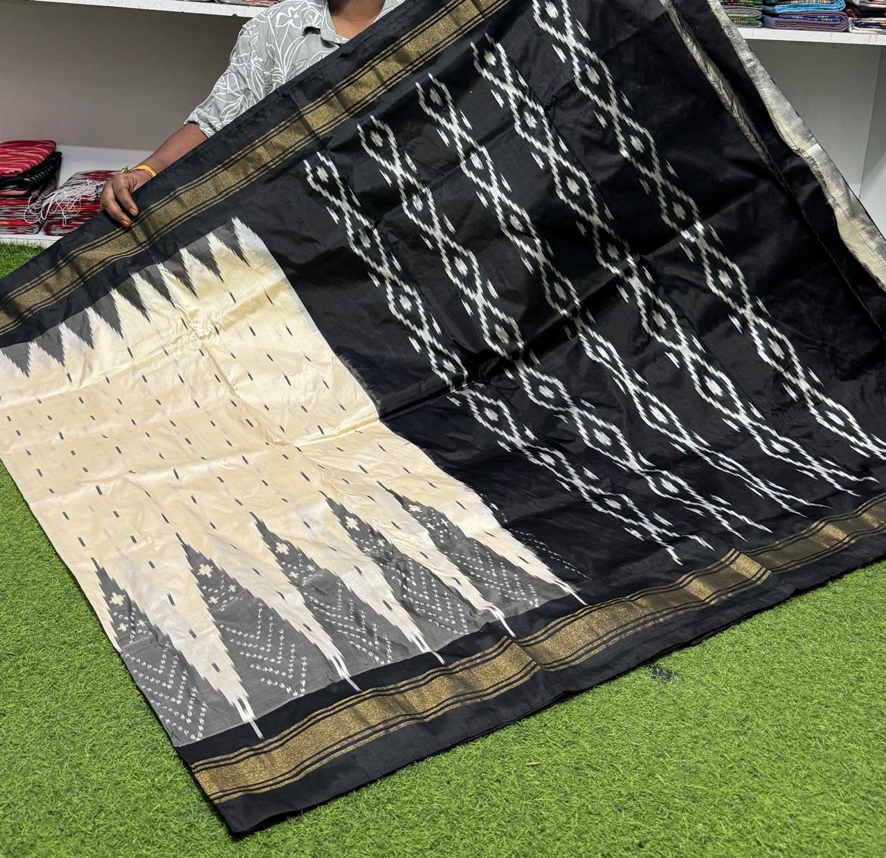 Lightweight Ikat Silk - PSRGS16-LSWBCTZDD-40