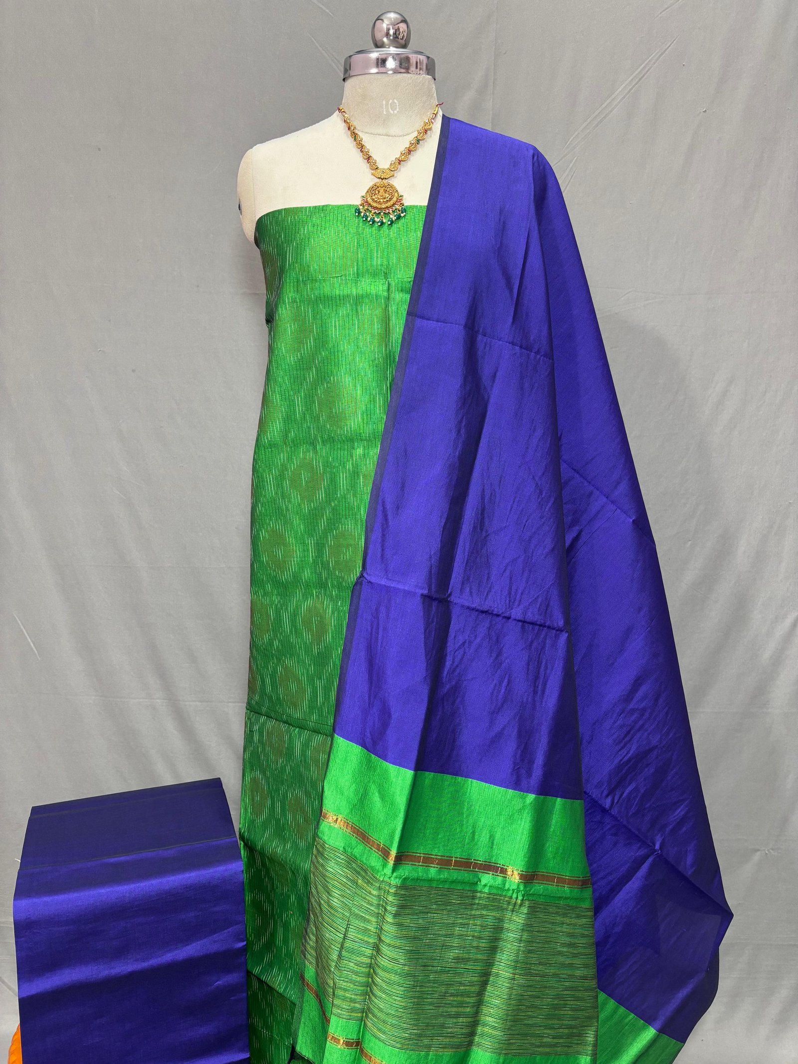Salwar Set - PSSIL15-SCSMCIIDD-09