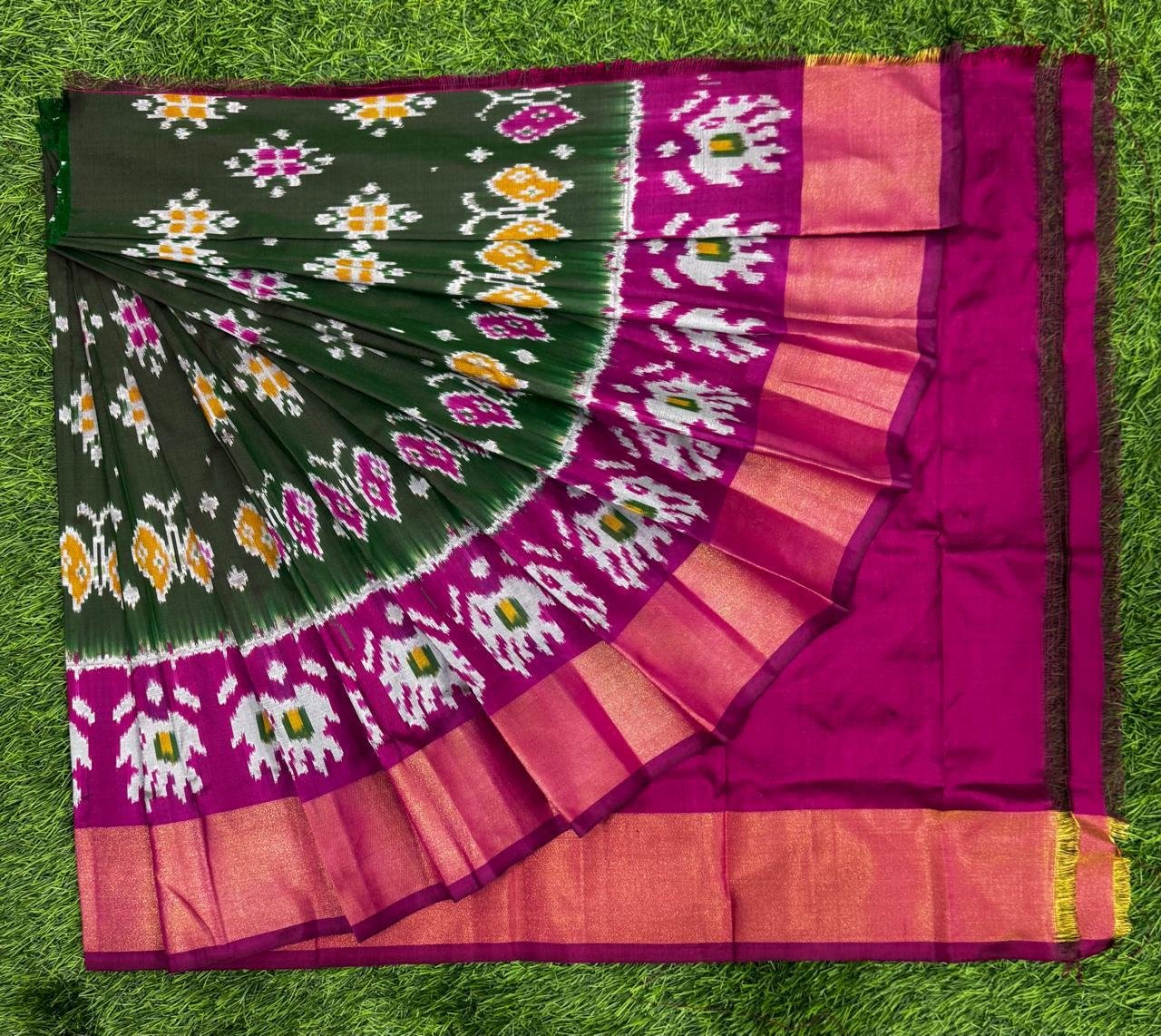 Silk Lehenga - PSDHS15-ZSLGCZCDC-44