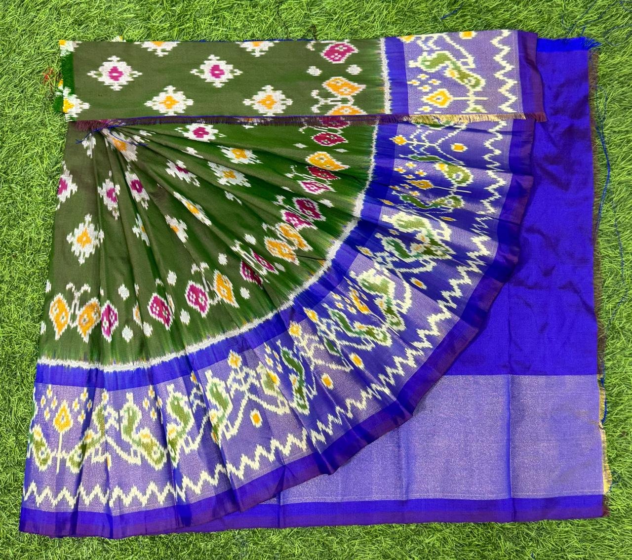 Silk Lehenga - PSDHS15-ZSLGCZCDC-53