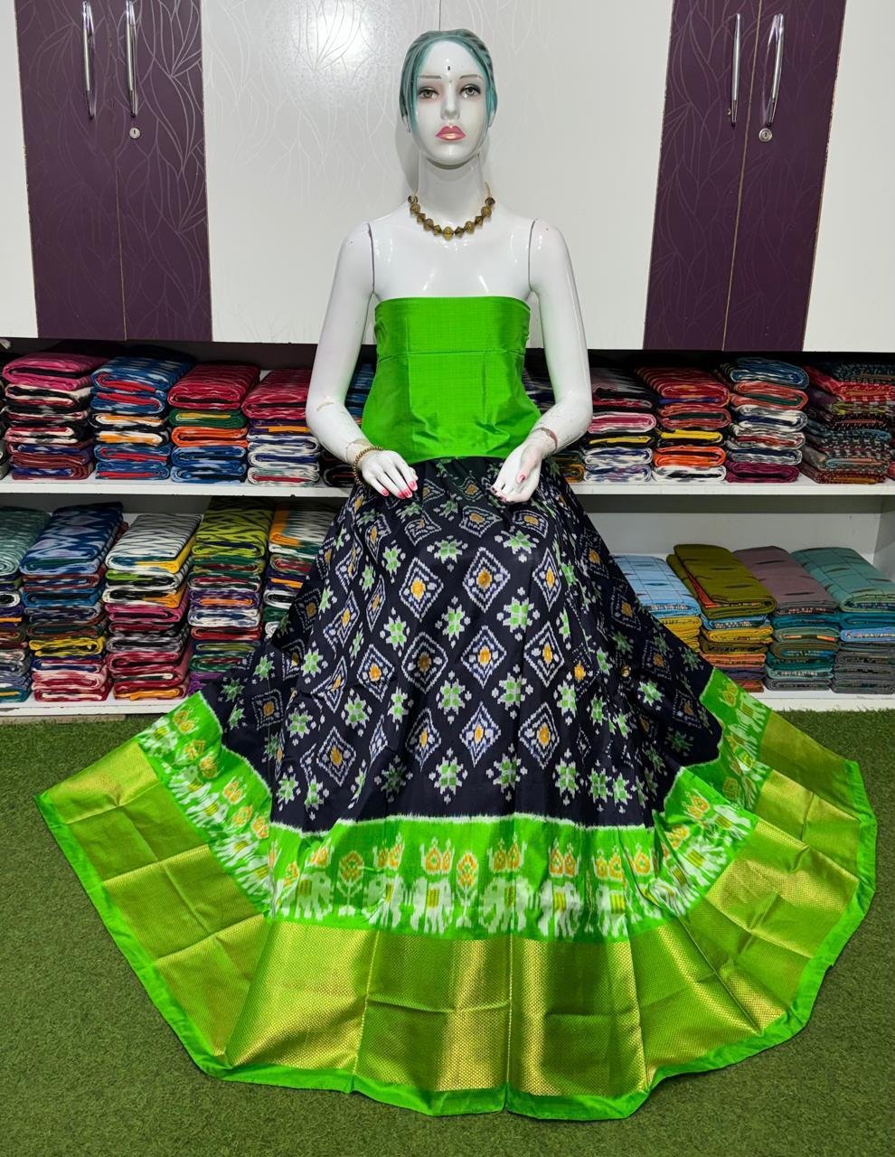 Silk Lehenga - PSRGY18-FSLGDSZDC-04