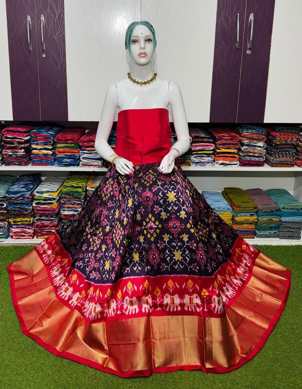 Silk Lehenga - PSRGY18-FSLGDSZDC-07