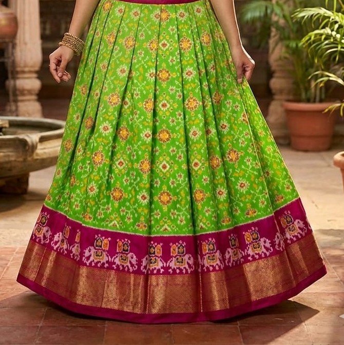 Silk Lehenga - PSSIL07-FSLGDSSCC-01