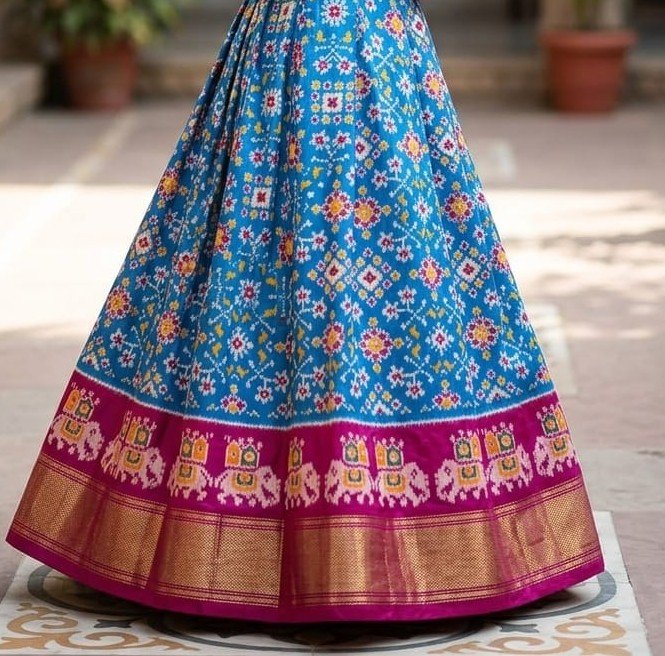 Silk Lehenga - PSSIL07-FSLGDSSCC-09