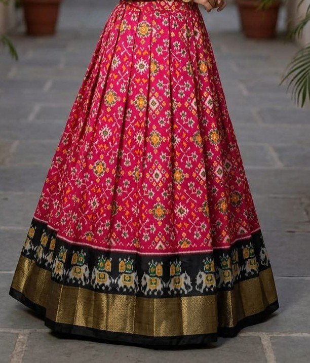 Silk Lehenga - PSSIL07-FSLGDSSCC-10