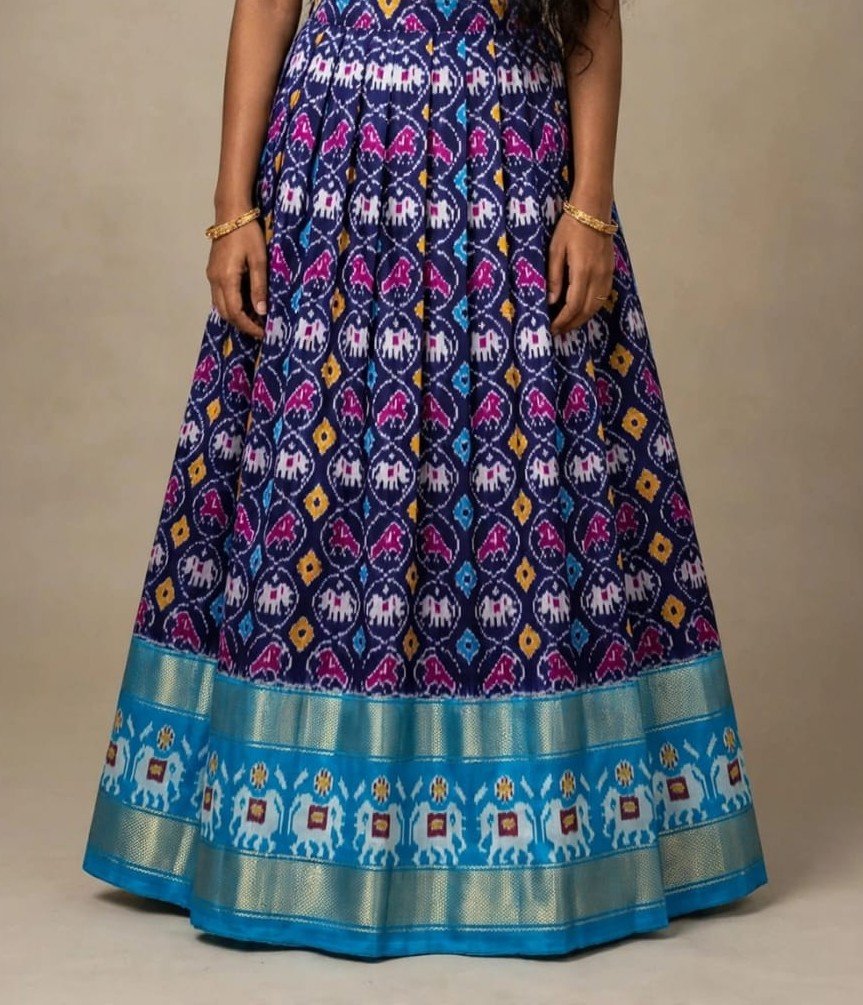 Silk Lehenga - PSSIO04-FSLGDSBDC-03