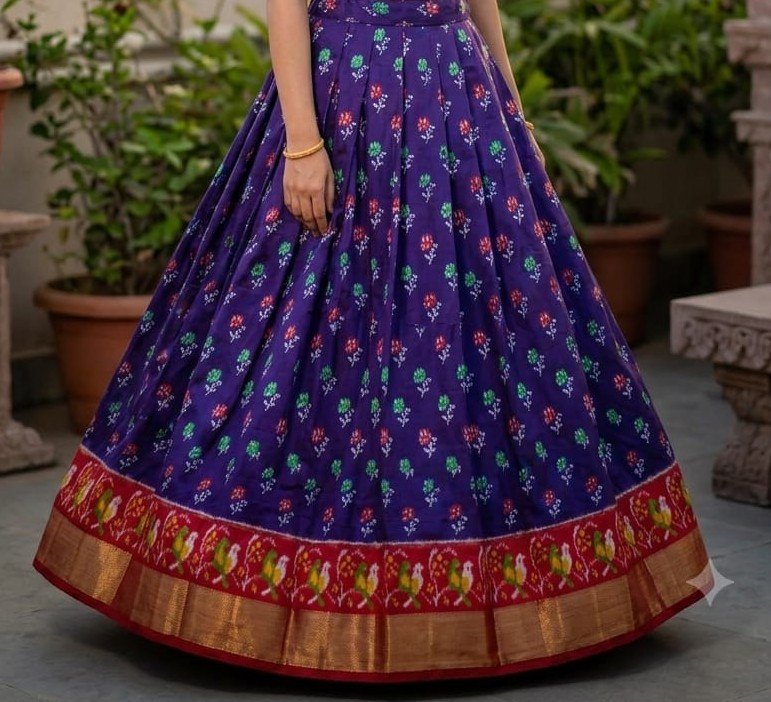 Silk Lehenga - PSSIO12-FSLGDSBCC-01