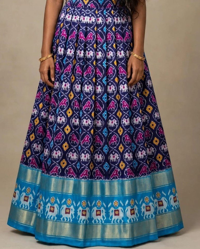 Silk Lehenga - PSSIO12-FSLGDSBCC-17